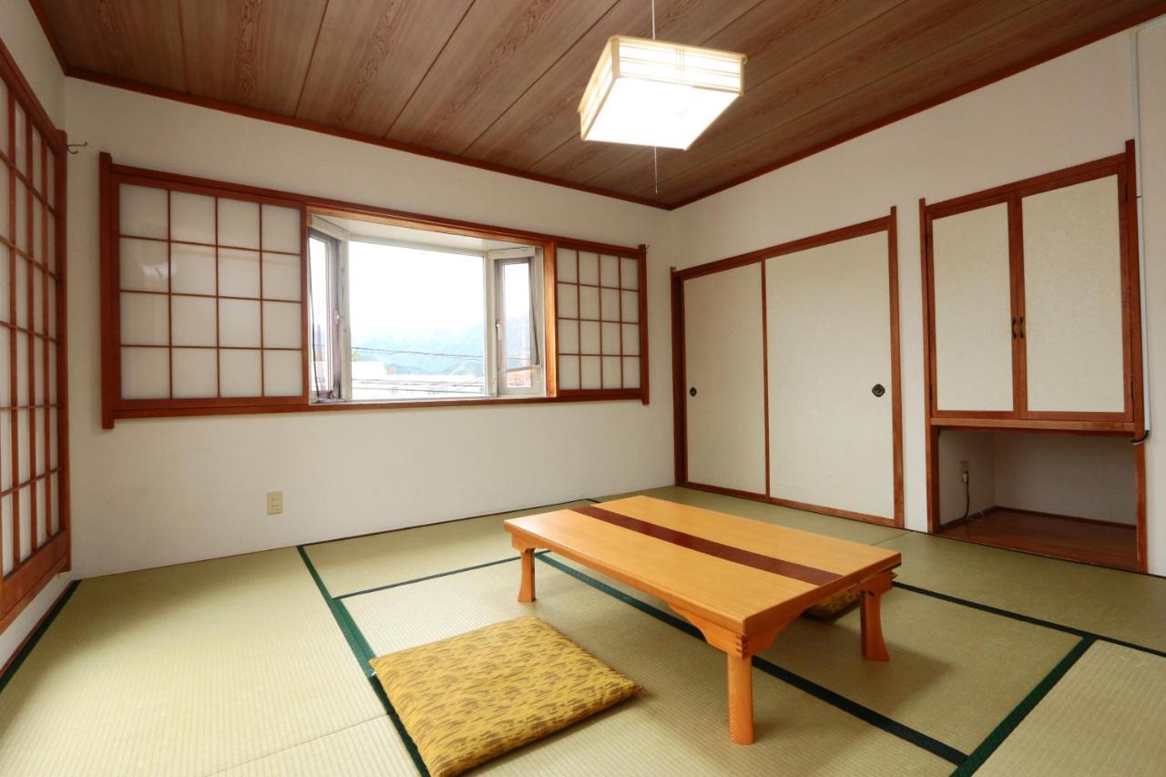 Resort Inn Sakanoshita Fujikawaguchiko Bagian luar foto