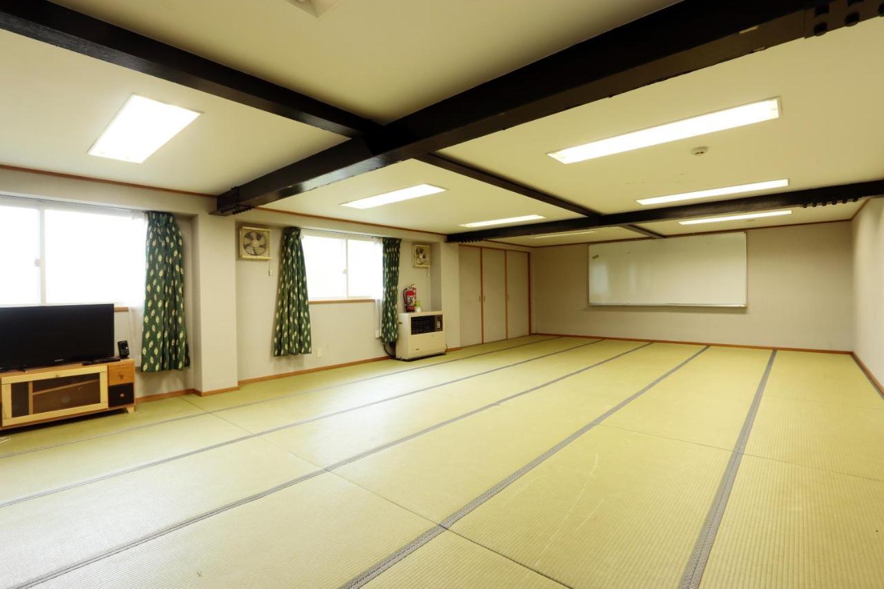 Resort Inn Sakanoshita Fujikawaguchiko Bagian luar foto