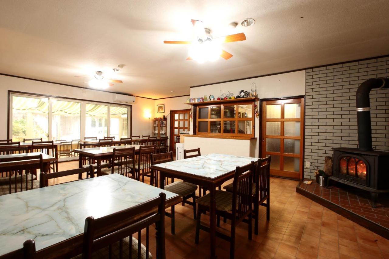 Resort Inn Sakanoshita Fujikawaguchiko Bagian luar foto